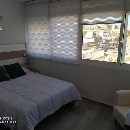 Апартаменти Carihuela Nucleo Cristal 2 *